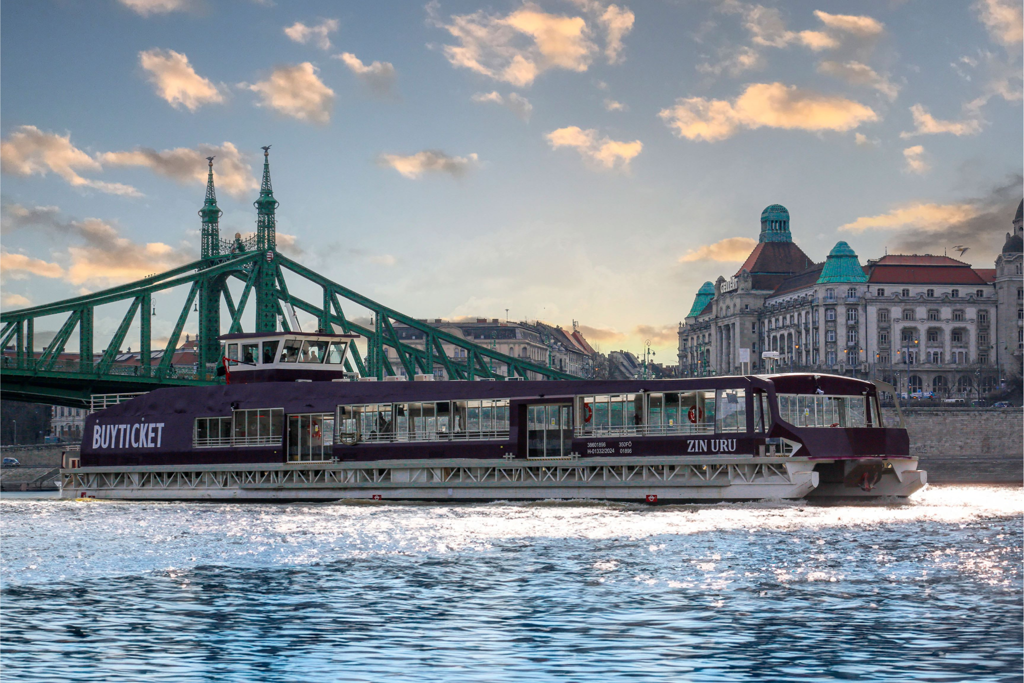 Budapest boat tours, river cruise